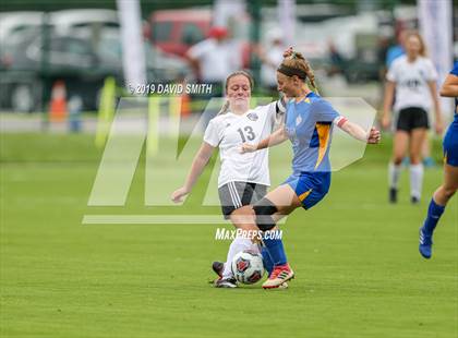 Thumbnail 2 in New Covenant Academy vs. St. Vincent (MSHSAA Class 1 Semifinal) photogallery.