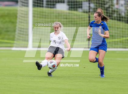 Thumbnail 2 in New Covenant Academy vs. St. Vincent (MSHSAA Class 1 Semifinal) photogallery.