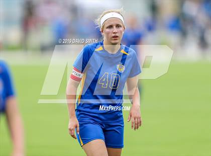 Thumbnail 3 in New Covenant Academy vs. St. Vincent (MSHSAA Class 1 Semifinal) photogallery.