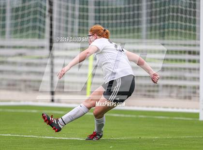 Thumbnail 3 in New Covenant Academy vs. St. Vincent (MSHSAA Class 1 Semifinal) photogallery.