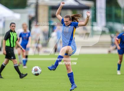 Thumbnail 3 in New Covenant Academy vs. St. Vincent (MSHSAA Class 1 Semifinal) photogallery.