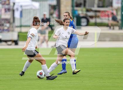 Thumbnail 3 in New Covenant Academy vs. St. Vincent (MSHSAA Class 1 Semifinal) photogallery.