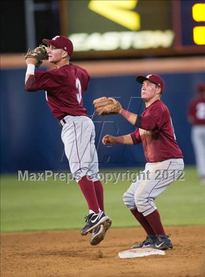 Thumbnail 1 in El Toro vs. Esperanza (Hard 9 National Classic) photogallery.