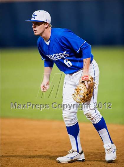 Thumbnail 3 in El Toro vs. Esperanza (Hard 9 National Classic) photogallery.