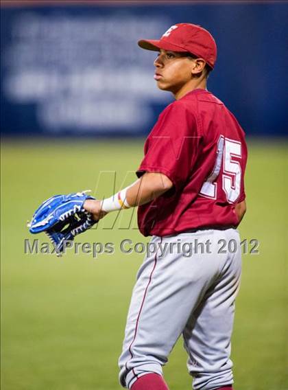 Thumbnail 3 in El Toro vs. Esperanza (Hard 9 National Classic) photogallery.