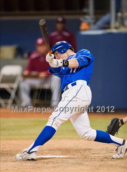 Thumbnail 3 in El Toro vs. Esperanza (Hard 9 National Classic) photogallery.