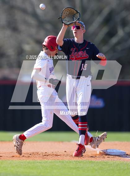 Thumbnail 1 in South Panola vs. Wayne Academy photogallery.
