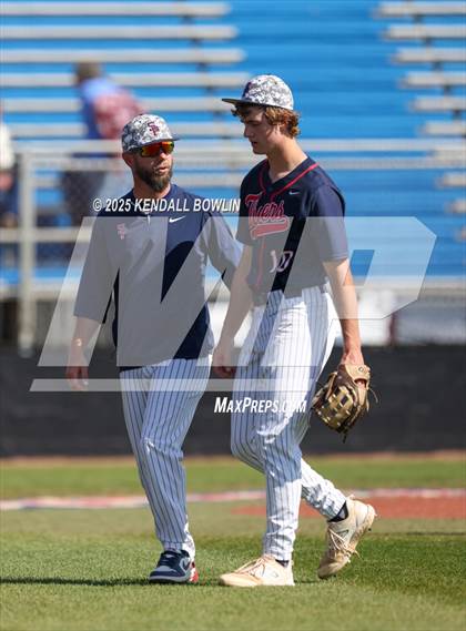 Thumbnail 3 in South Panola vs. Wayne Academy photogallery.