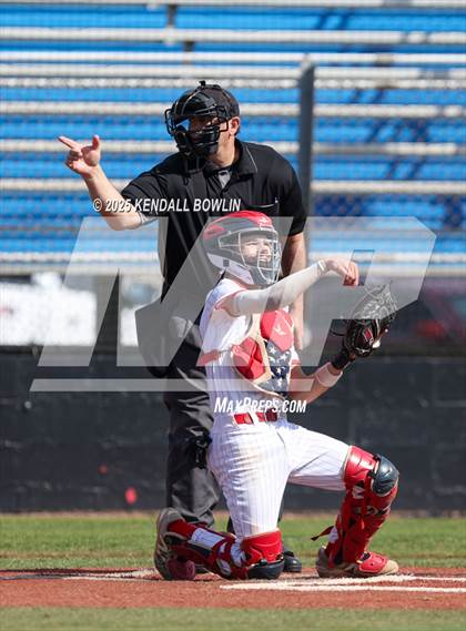 Thumbnail 2 in South Panola vs. Wayne Academy photogallery.
