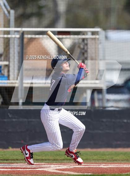 Thumbnail 3 in South Panola vs. Wayne Academy photogallery.