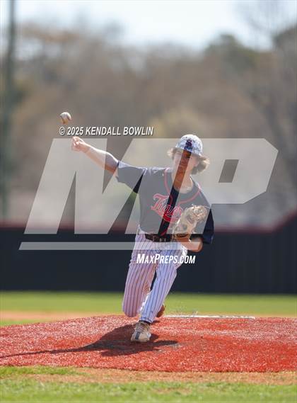 Thumbnail 2 in South Panola vs. Wayne Academy photogallery.