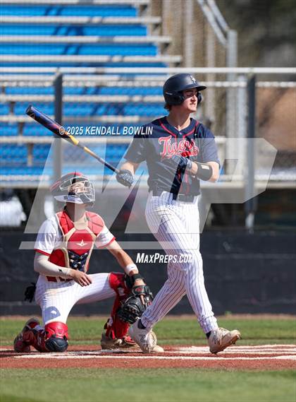 Thumbnail 2 in South Panola vs. Wayne Academy photogallery.