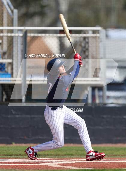 Thumbnail 3 in South Panola vs. Wayne Academy photogallery.