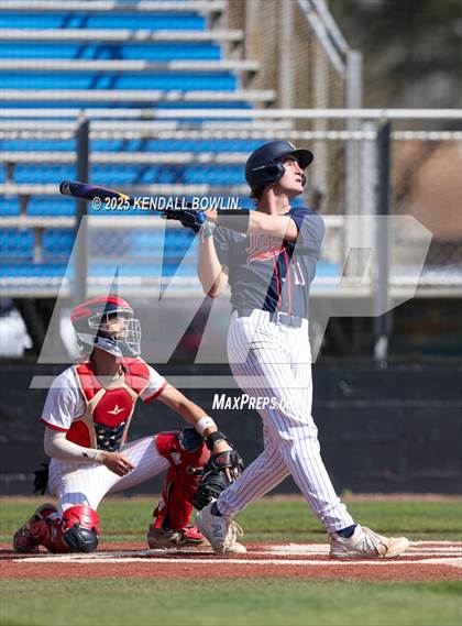Thumbnail 3 in South Panola vs. Wayne Academy photogallery.