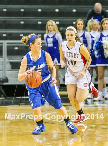 Thumbnail 2 in Highlands vs St Henry (KHSAA 9th Region Tournament) photogallery.