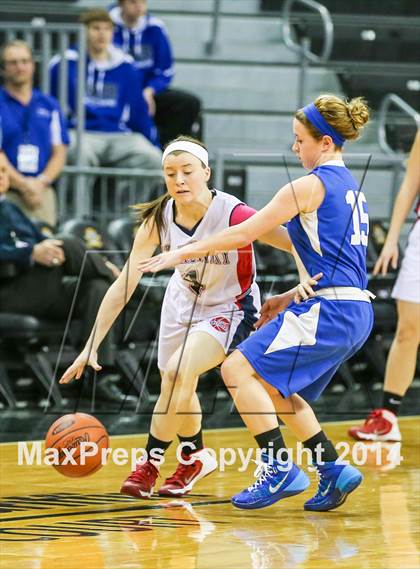 Thumbnail 2 in Highlands vs St Henry (KHSAA 9th Region Tournament) photogallery.