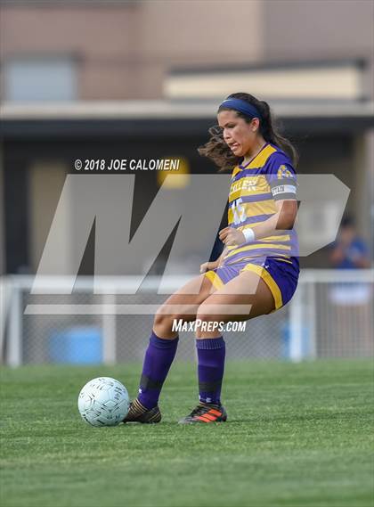 Thumbnail 2 in Johnson vs McAllen (Class 6A Region 4 Semifinal) photogallery.