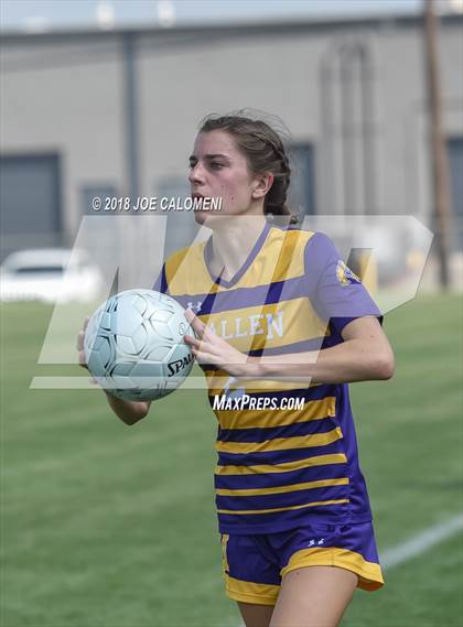 Thumbnail 3 in Johnson vs McAllen (Class 6A Region 4 Semifinal) photogallery.