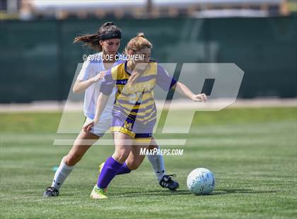 Thumbnail 2 in Johnson vs McAllen (Class 6A Region 4 Semifinal) photogallery.