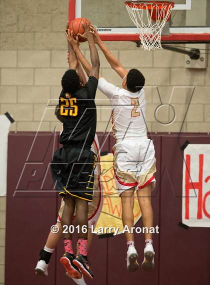 Thumbnail 3 in Centennial vs. Clovis West photogallery.