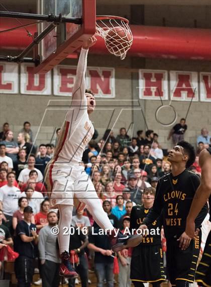 Thumbnail 2 in Centennial vs. Clovis West photogallery.