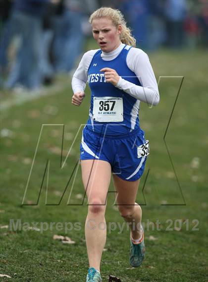Thumbnail 1 in NYSPHSAA Cross Country Championships (Girls Class B) photogallery.