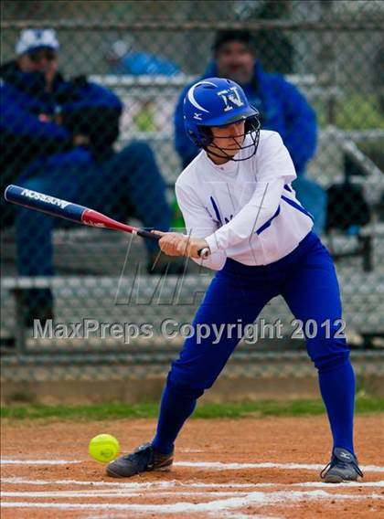 Thumbnail 2 in Ball vs. Needville (Brazosport Classic) photogallery.