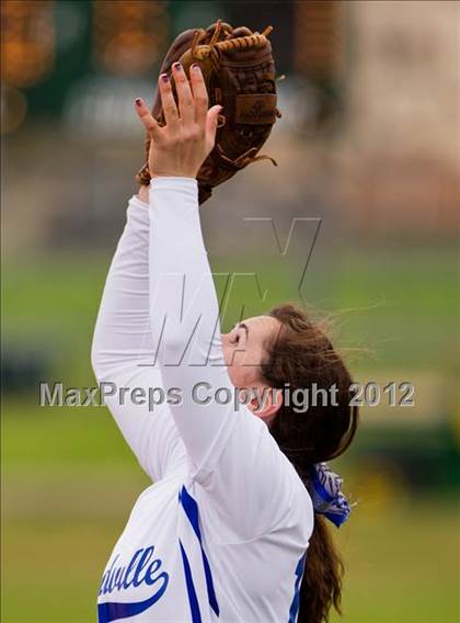 Thumbnail 2 in Ball vs. Needville (Brazosport Classic) photogallery.