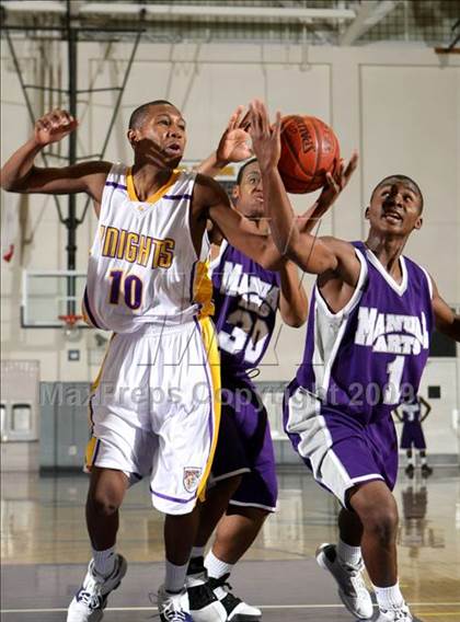 Thumbnail 3 in Lynwood vs. Manual Arts (Lynwood Christmas Challenge) photogallery.