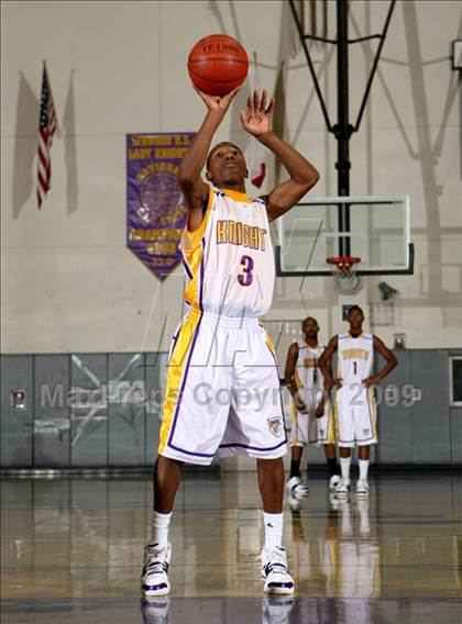 Thumbnail 2 in Lynwood vs. Manual Arts (Lynwood Christmas Challenge) photogallery.