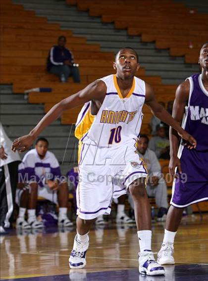 Thumbnail 1 in Lynwood vs. Manual Arts (Lynwood Christmas Challenge) photogallery.