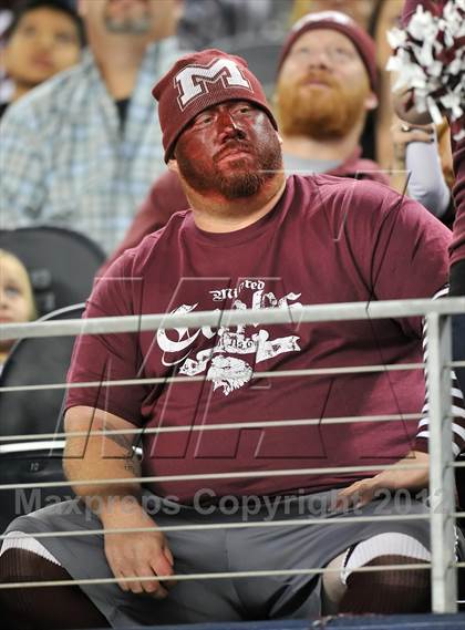 Thumbnail 1 in East Bernard vs. Mildred (UIL 2A Division 2 Final) photogallery.