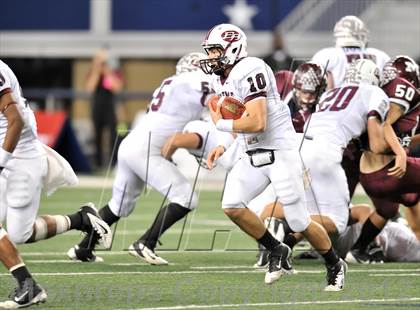 Thumbnail 2 in East Bernard vs. Mildred (UIL 2A Division 2 Final) photogallery.