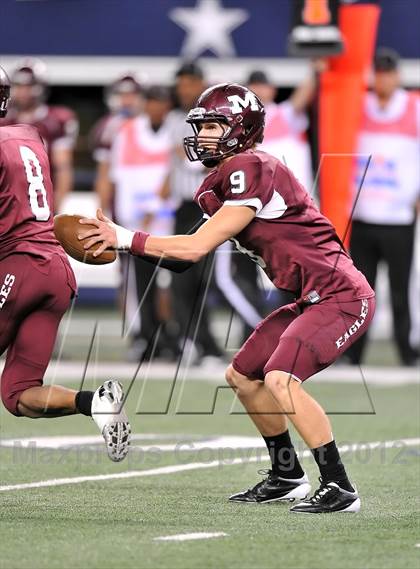 Thumbnail 3 in East Bernard vs. Mildred (UIL 2A Division 2 Final) photogallery.