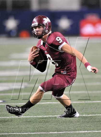 Thumbnail 1 in East Bernard vs. Mildred (UIL 2A Division 2 Final) photogallery.