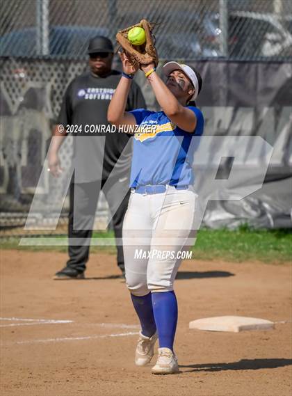 Thumbnail 2 in Eastside vs. Muir (CIF SS Division 7 Semifinal) photogallery.