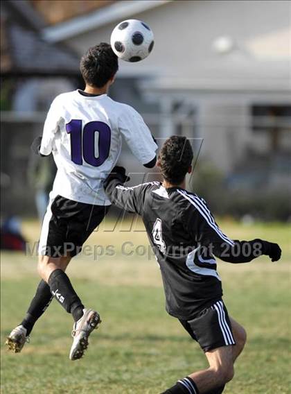Thumbnail 3 in Los Angeles Baptist vs. Glendale photogallery.