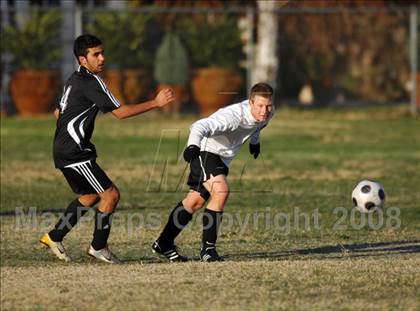Thumbnail 3 in Los Angeles Baptist vs. Glendale photogallery.