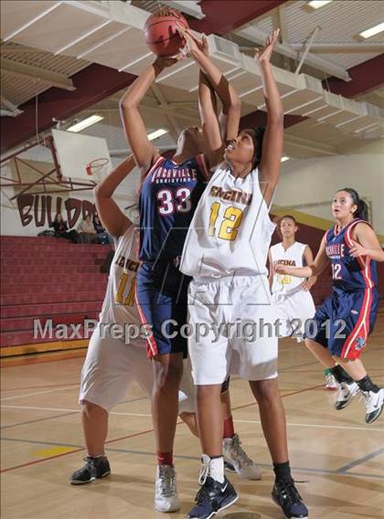Thumbnail 3 in Vacaville Christian @ Encina Prep photogallery.