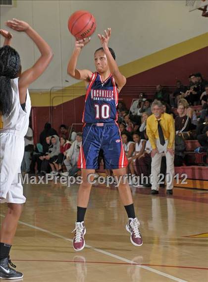 Thumbnail 1 in Vacaville Christian @ Encina Prep photogallery.
