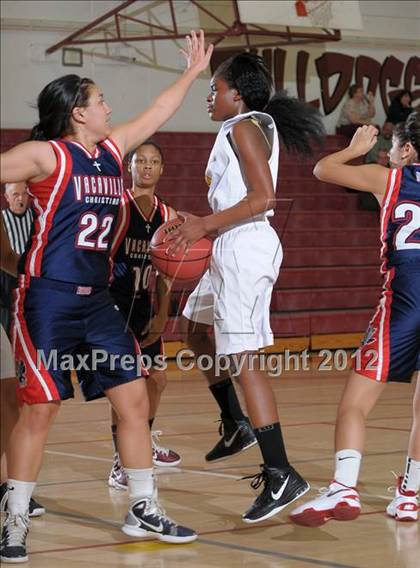 Thumbnail 1 in Vacaville Christian @ Encina Prep photogallery.