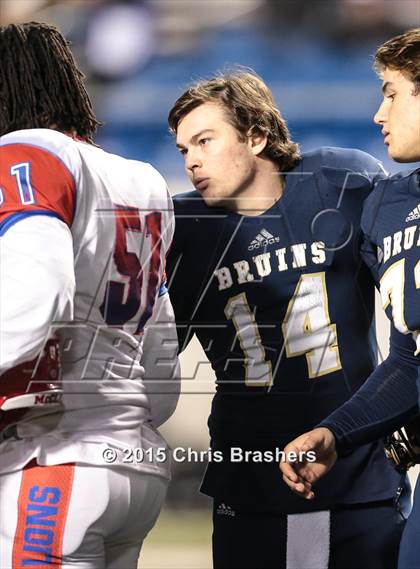 Thumbnail 2 in Pulaski Academy vs. McClellan (AAA 5A State Final) photogallery.