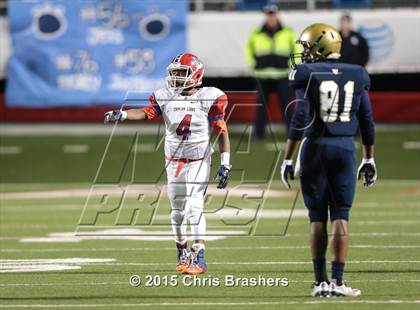 Thumbnail 2 in Pulaski Academy vs. McClellan (AAA 5A State Final) photogallery.