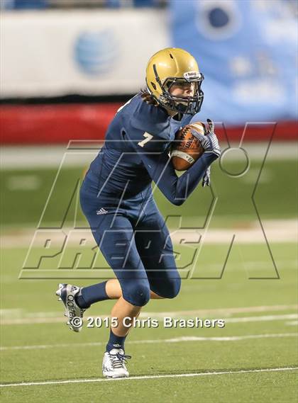 Thumbnail 2 in Pulaski Academy vs. McClellan (AAA 5A State Final) photogallery.