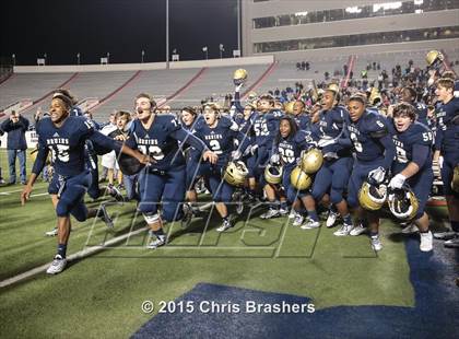 Thumbnail 3 in Pulaski Academy vs. McClellan (AAA 5A State Final) photogallery.
