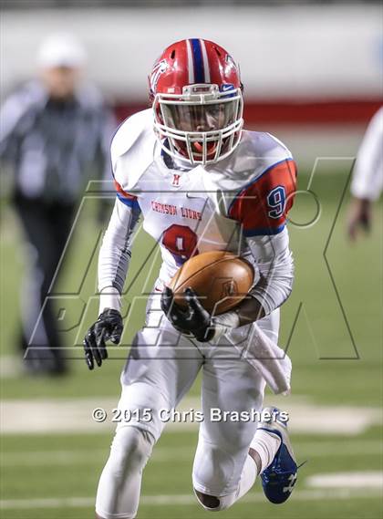 Thumbnail 2 in Pulaski Academy vs. McClellan (AAA 5A State Final) photogallery.