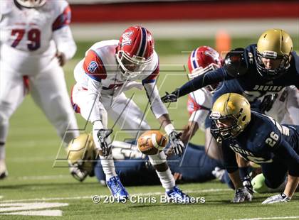Thumbnail 1 in Pulaski Academy vs. McClellan (AAA 5A State Final) photogallery.