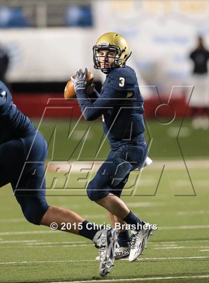 Thumbnail 1 in Pulaski Academy vs. McClellan (AAA 5A State Final) photogallery.
