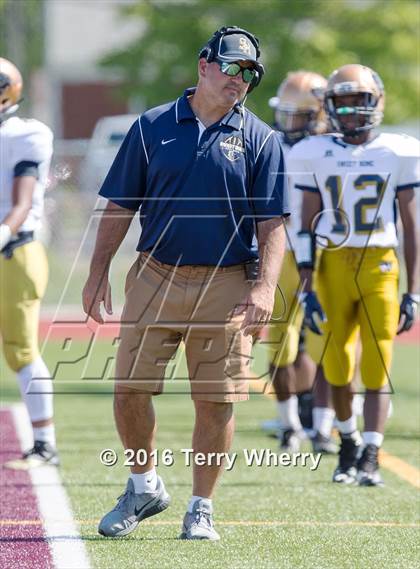 Thumbnail 2 in Kenmore East vs. Sweet Home photogallery.