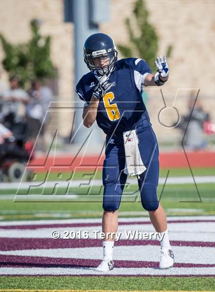 Thumbnail 2 in Kenmore East vs. Sweet Home photogallery.